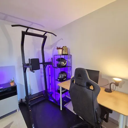 Aux Portes De Paris Apartment