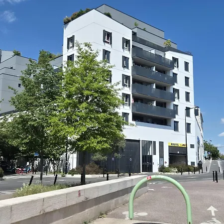 Aux Portes De Paris Aubervilliers